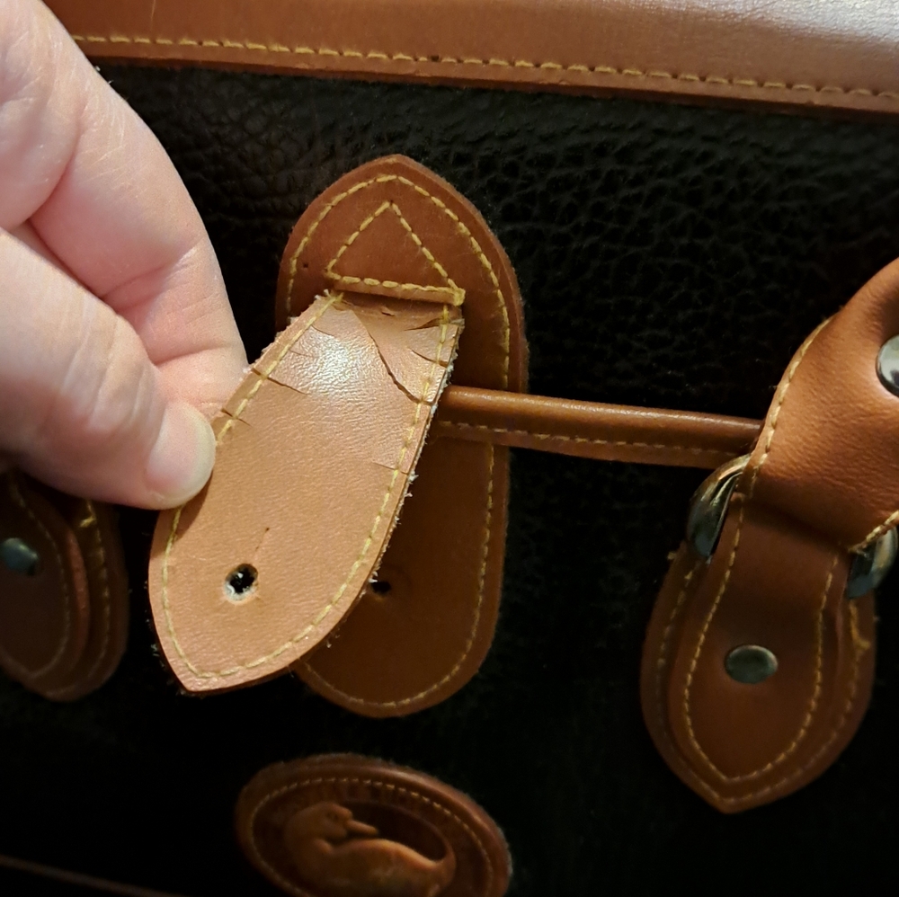 2 Vintage Dooney & Bourke Purses - Picture 10 of 16